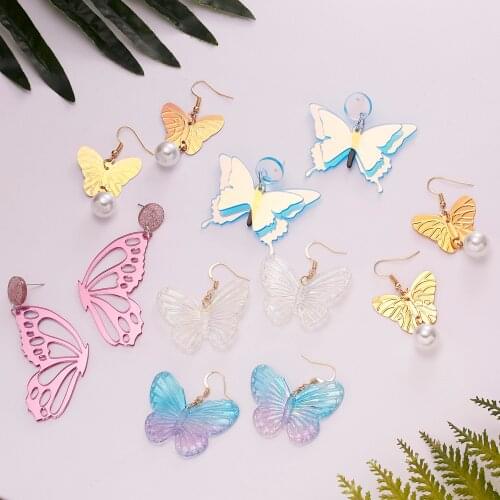 Fashion Butterfly Tassel Drop Earrings For Women Gold Resin Acrylic Pearl Hollow Butterfly Party Wedding Bridal Dangle Earrings