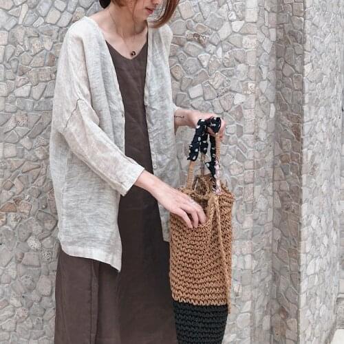 Summer new womens large V-neck linen art 7-sleeve cotton and linen shirt cardigan 2020-04