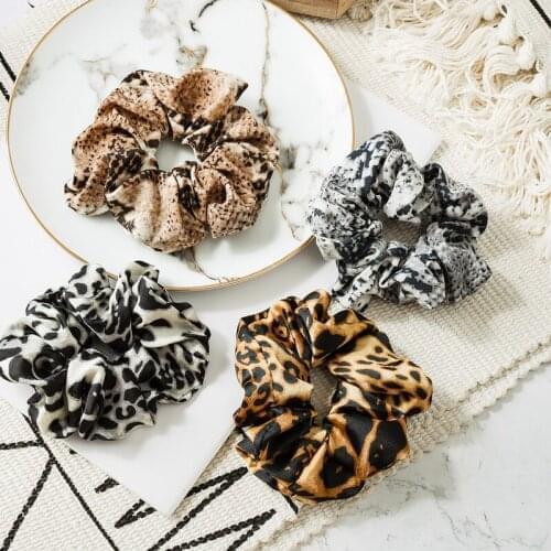 Girls pure color hair adorn New cross hair lady Fashion Rope headdress Flower Rubber Bands Small Adorn Article-- A bag of four