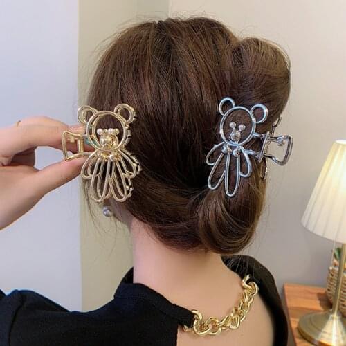 New Metal Bear Hair Claws Hollow Geometric Hair Clips Elegant Head Shark Clip Women Fashion Claw Clips Headwear Hair Accessories