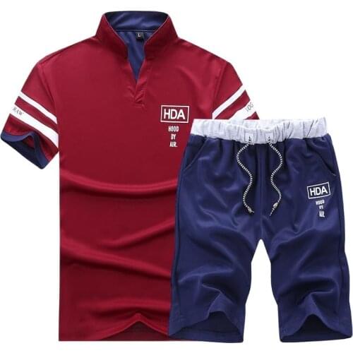 2020 Mens Summer Sets Shorts + Short Sleeve T shirt Men Beach Shorts Tee Male Tracksuits Elastic waist Shorts Solid color