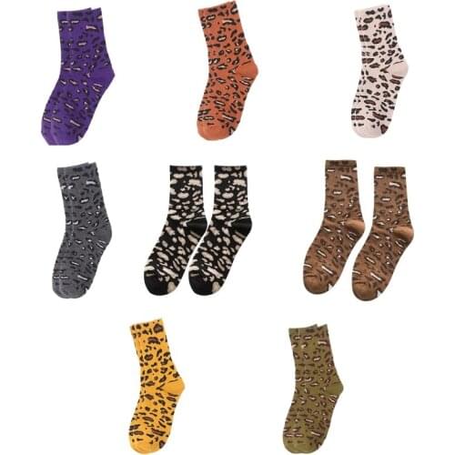 Women Vintage Leopard Animal Pattern Print Crew Socks Harajuku Novelty Funny Skateboard Cotton Mid Tube Hosiery Gifts
