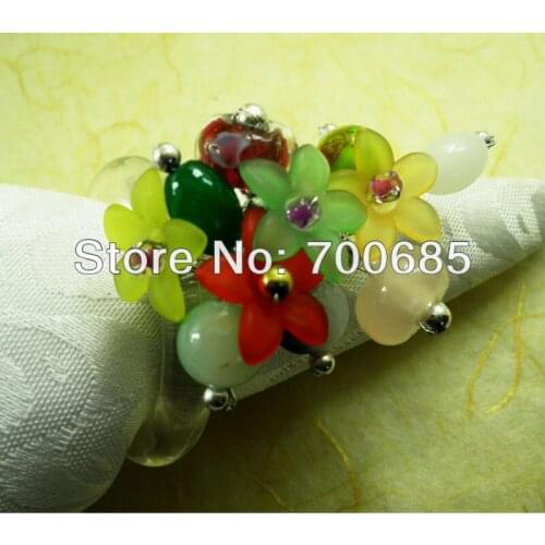 Flower napkin rings crystal beads,acrylic napkin holder for wholesale