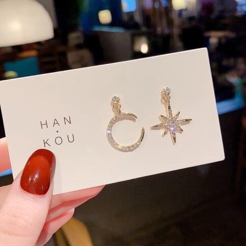 Asymmetrical Drop Earrings Female Korean Stars and Moon Inlaid Crystal Texture Earrings Personality Creative Sweet Jewelry Gift