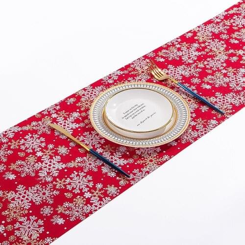 Hokerbat Linen Tablecloths On The Table