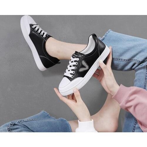 White shoes womens shoes 2021 spring and autumn new style all-match casual flat-bottom breathable sneakers ladies sports shoes