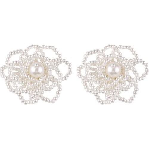 Elegant Korean Hollow Flower Pattern Imitation Pearl Stud Earrings For Women Wedding Bridal Jewelry boucle d'oreille perle 2018