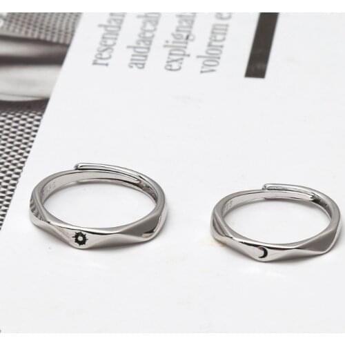 2Pcs Sun and Moon Lovers Couples Matching Rings Set Promise Wedding Bands Kit Adjustable for Him and Her Fashion Jewerly