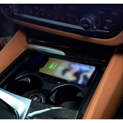 15W car wireless phone charger fast charger for BMW 5 6 Series G30 G32 G38 2017-2021 power adapter charging case phone holder