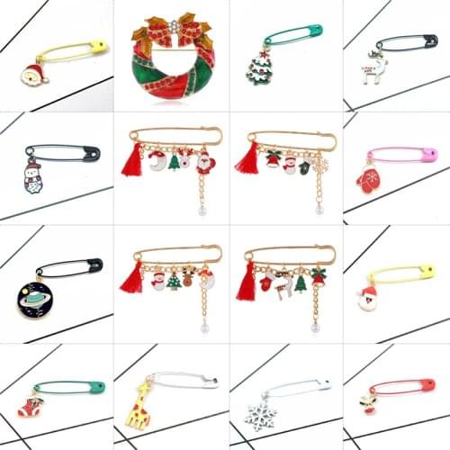 Color Christmas Swing Pin Giraffe Elk Christmas Tree Space Snowflake Christmas Shoes Santa Snowman Gloves Christmas Metal Pins
