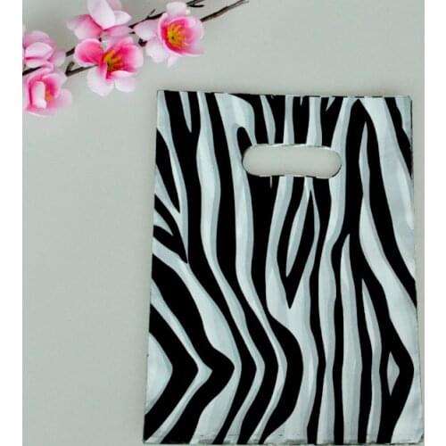 Wholesale 100pcs/lot 15x20cm Zebra Stripes Design Plastic Bag Cute Charms Boutique Jewelry Packaging Bags Small Candy Gift Bag