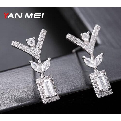 YAN MEI Avant-garde Hug Shape Earrings V-shaped Leaf Earring Girlfriend Gift Irregular Shape Personality Small Stud Earrings