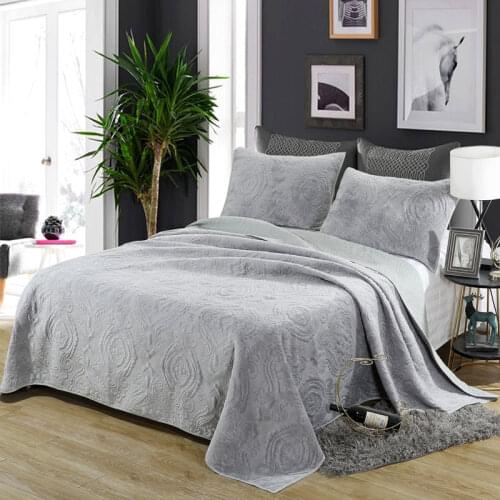 2020 European Bed Cover Quilting Velvet Stitching Coverlet 270x234cm3pcs Bedspread Set Pillowcases