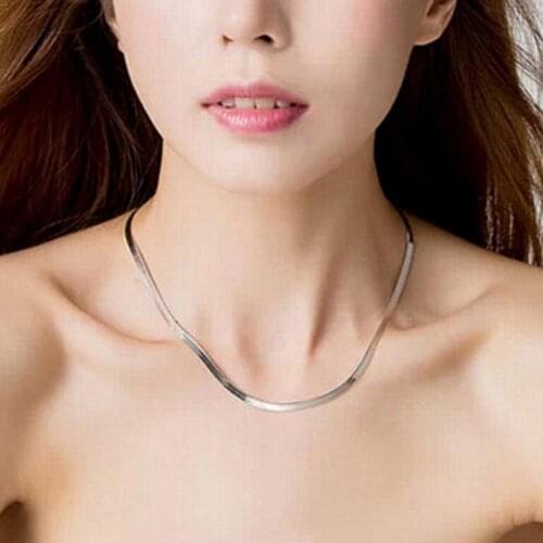 Blade Necklace Couple Short Clavicle Blade Chain Flat Silver Bone Jewelry Snake Chain Necklace O8V4