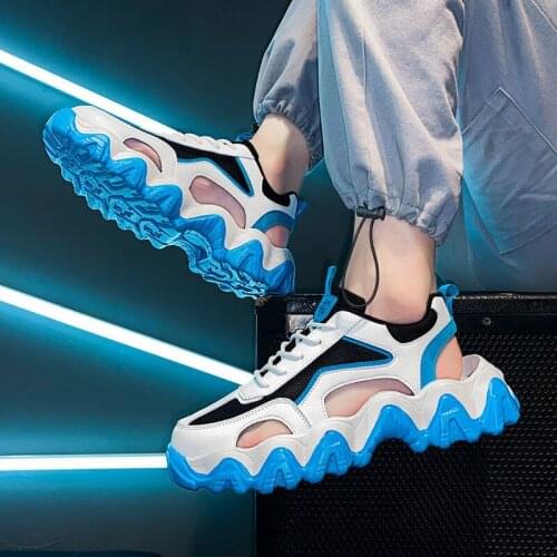 Mens Sports Shoes 2021 Summer Latest Designer Fashion Hollow Out Comfortable Simple Leisure Sports Beach Hole Shoes