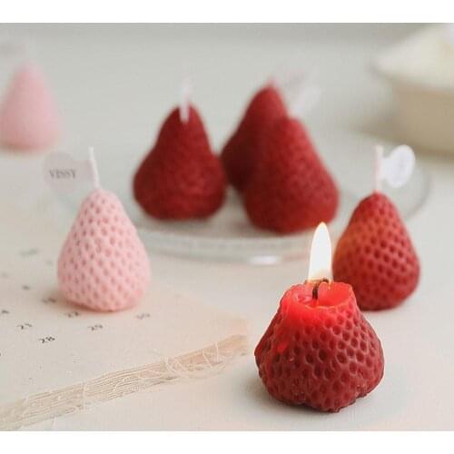 1/4pcs Cute Strawberry Shape Scented Candle Soy Wax Aromatherapy Candle For Girls Birthday Gift Desktop Ornament Home Decoration