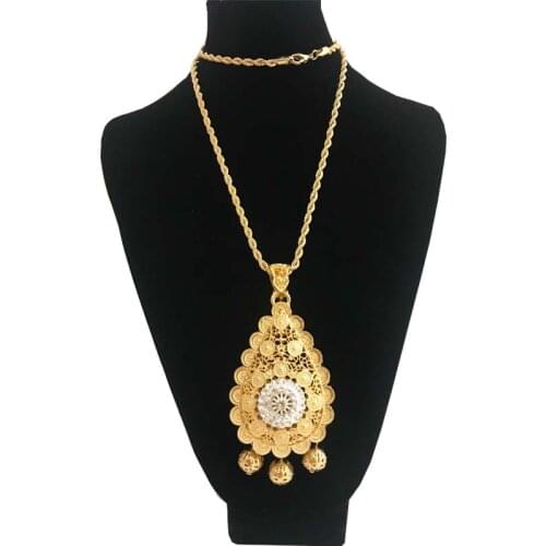Luxury good quality Dubai Jewelry Necklace Pendent Bistratal Long Chain Necklace Gifts Flower Hollow Pendents