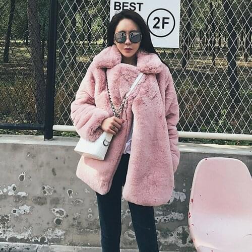 Winter Long Faux Fox Fur Coats Female 2021 Elegant Pink Womens Fake Fur Jacket Warm Soft Oversize Jacket Faux Fur Coat Outwear