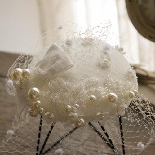 2020 Mini White Pearl Fascinator Hat Bow Headwear Evening Party Banquet Wedding Bride Face Veil Hat Hairpins Hair Accessories