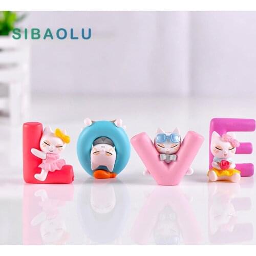 LOVE Cat Miniatures Figurines Kawaii Fairy Garden home wedding Decoration Action Anime Figure PVC Plastic Craft toys accessories