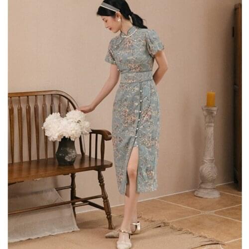 Dresses for women 2021 Green Floral Chiffon Embroidere Cheongsam Improved Retro Split Sexy Puff Sleeve Dress With Pearl Necklace