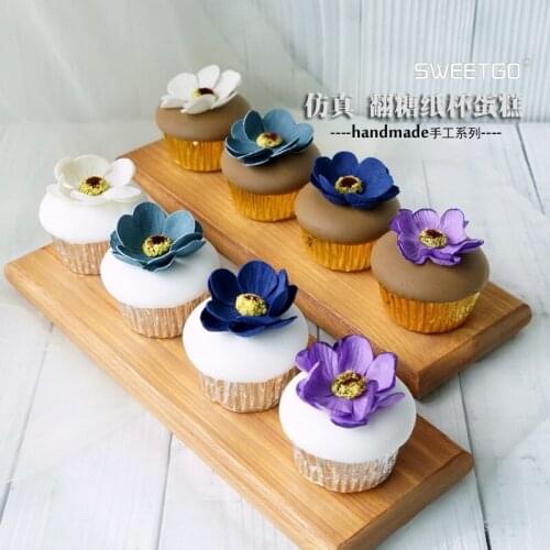 Simulation Flower Cup Cake Dessert Set Up Table Model Prop Simulation Cup Cake Dessert Set Up Flower Cup