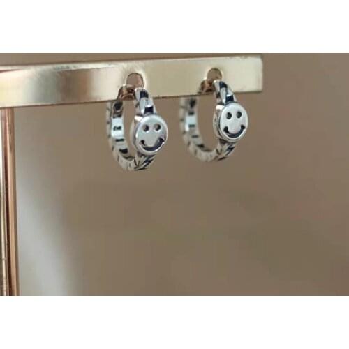 Binmonray 925 Sterling Silver Round Chain Smiley Face Earring for Women Retro Twist Unique Personality Trend Ear Buckle Jewelry