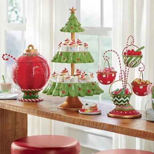 Mrs win Trays
