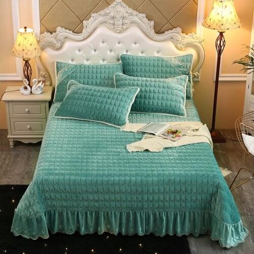 2019 new products Thickened crystal velvet Bedspread Fitted Sheet Pillowcases 2/3 Quilted embroidery lace Bedding