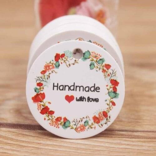 White paper card label 3x3cm round shape handmade with love flower tag beautiful wedding candy /shoes /gifts label for 2019