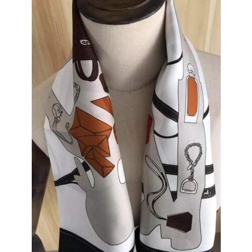 2021 new arrival fashion elegant black chain 100% silk scarf 90*90 cm square shawl twill wrap for women lady girl