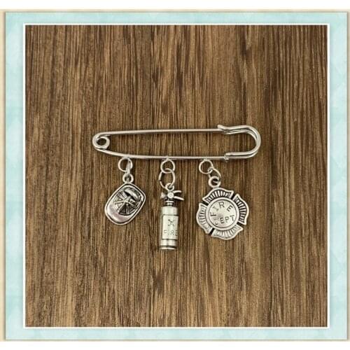 2020/1 new fire cap, fire extinguisher, fire signal pin, fireman pin, creative cowboy collar badge brooch