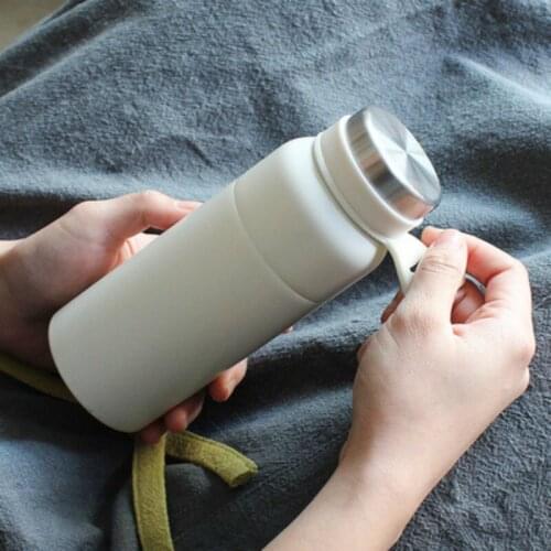 Water bottle vacuum flask 304 stainless steel Double-layer heat insulation heat mugs and cold preservation flask portable cups