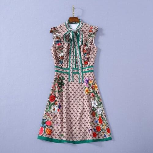 Womens European and American dress 2021 summer new styles Sleeveless black collar edge Floral print Fashionable dress