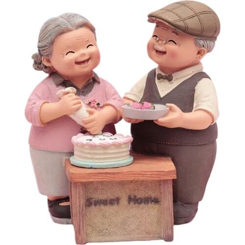 Wedding Home Decoration Elderly Couple Resin Craft Couple Figurine Marriage Souvenir Wedding Decor 2021 Creative Resin Ornaments