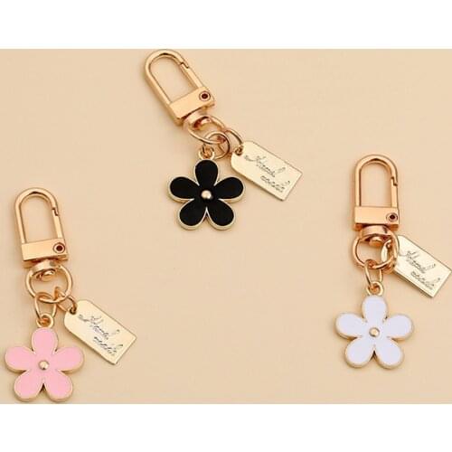 Cartoon Flower Car Metal Keyring Charm Bag Airpods Square Pendant Fashion Metal Key Chains Trinket Couple Gift Keyfob