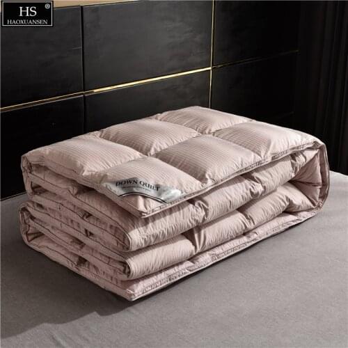 Light Purplish Red Satin Cotton Stripe Goose Down Quilt Comforter Filling Power 800 Combed Cotton Duvet Quilt OEKO-TEX Certified