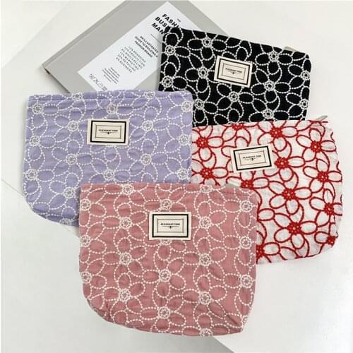 Embroidery Flower Cosmetic Bag Cotton Fabric Makeup Bag Organizer Necesserie Storage Pouch Women Portable Toiletry Bags Beauty