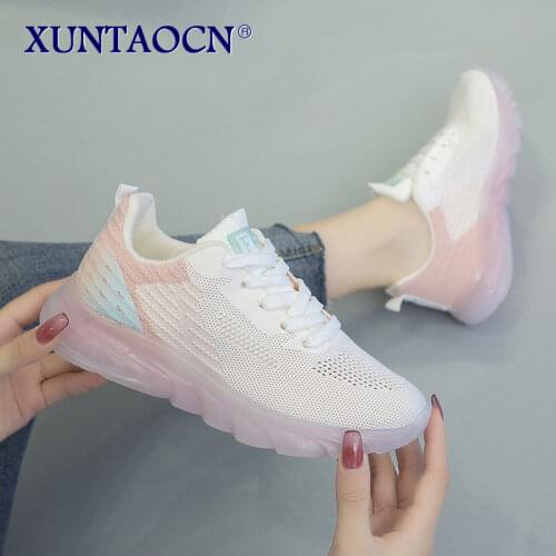 2021 Spring New Fashion Breathable Sports Shoes Female Breathable Fitness Running Leisure Flying Woven Korean Womens Shoes