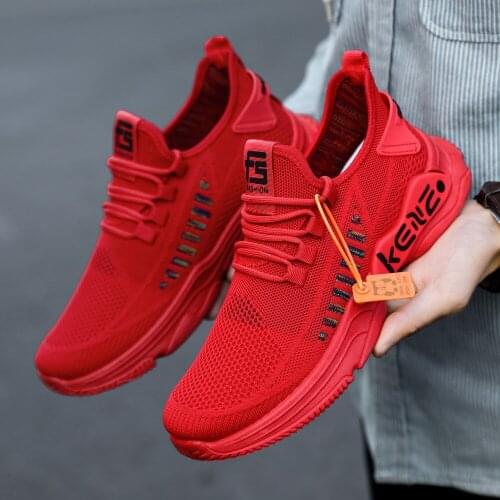 Mens Mesh Sneakers Designer Red Light Running Shoes Fashion Air Stripe Summer Casual Sports Shoes Tenis Masculino Platform Shoes