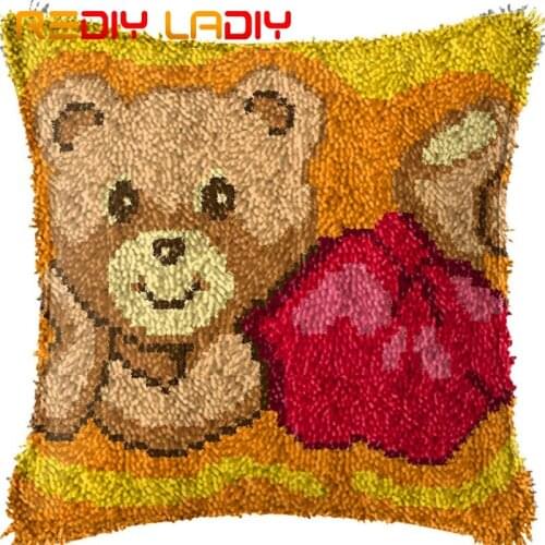 Latch Hook Cushion Pink Sleeping Bear Printed Canvas Cushion Cover Acrylic Yarn Crochet Pillow Case Kit Hobby & Craft Home Decor