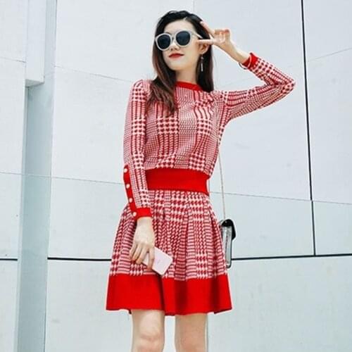 2021 New Womens Knit Sweater 2 Piece Set Fashion Long Sleeve Dot Sexy O-Neck Top + High Waist A-line Skirt Suit Knitted Suit