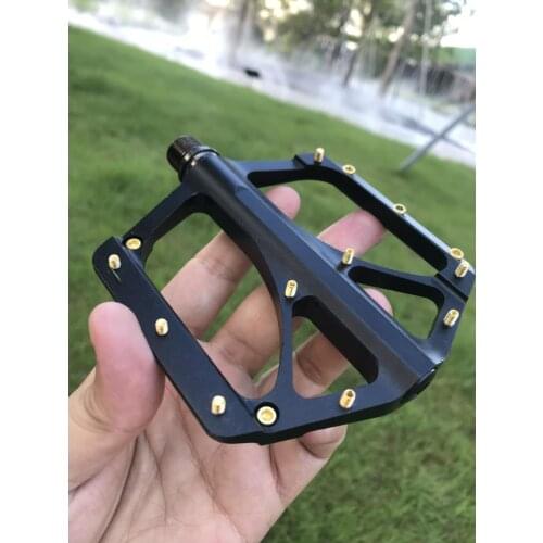 Mountain Bike Pedals Platform Bicycle Flat Alloy Pedals 9/16" Sealed Bearings Pedals Non-Slip Alloy Flat Pedals