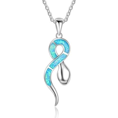 Cute Snake Animal Pendant Necklace For Women Accessories Fashion Blue Imitation Fire Opal Necklace Charm Jewelry Party Girl Gift