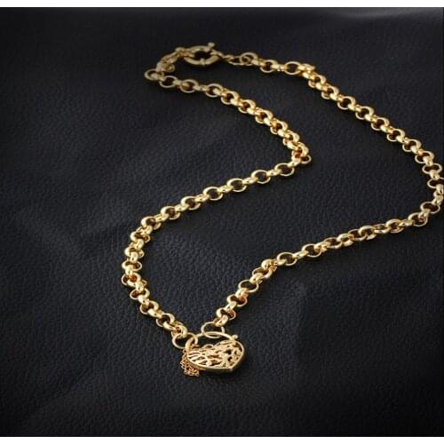 Hot Sale Delicate pendant Necklace Heart Shaped necklace Gold women Necklace ladies Jewelry Birthday Gift High Quality Simple Ch