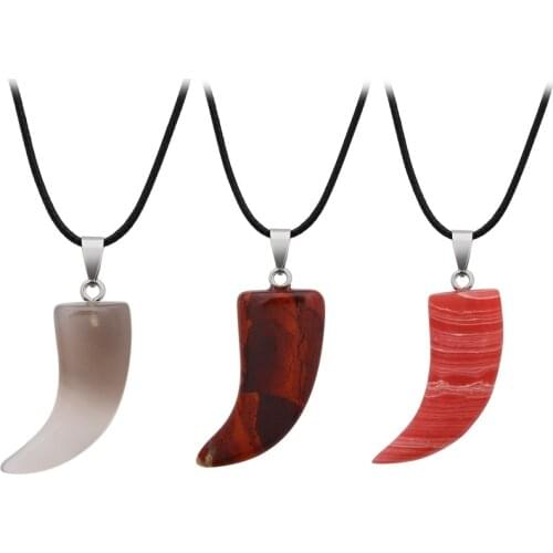 Men Natural Crystal Wolf Fang Tooth Pendant Necklace Punk Cool Black Rope Quartz Wolf Teeth Choker Energy Fashion Jewelry