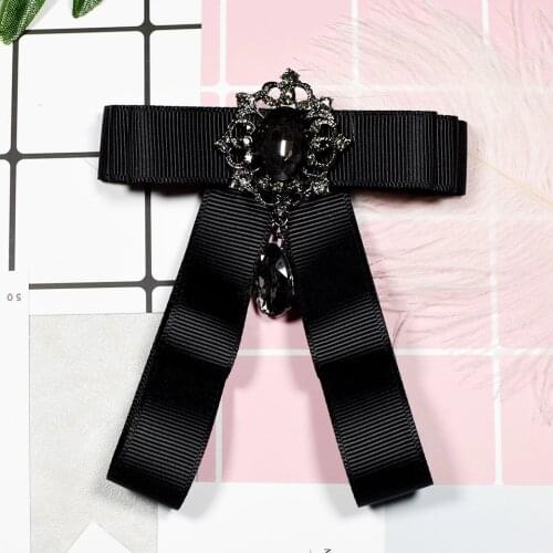 I-Remiel Cloth Art Bow Tie Brooches Crystal Pin Broche Bows Brooch School Women Ties Designers Fashion Clothing Accessories