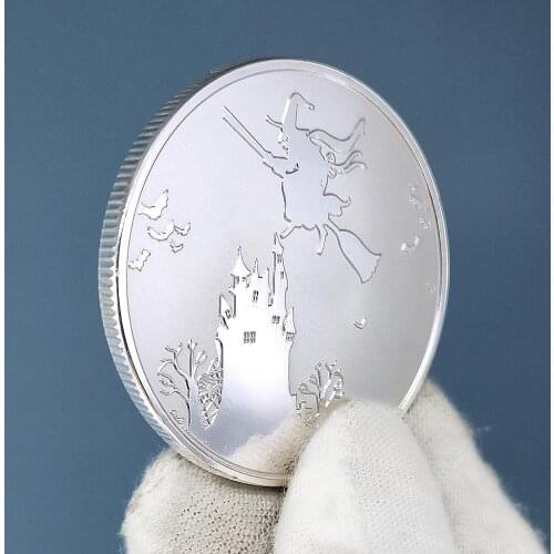 Halloween Coin 2019 Silver Plated Metal Commemorative Coins With Luminous Magic Scarecrow Coin