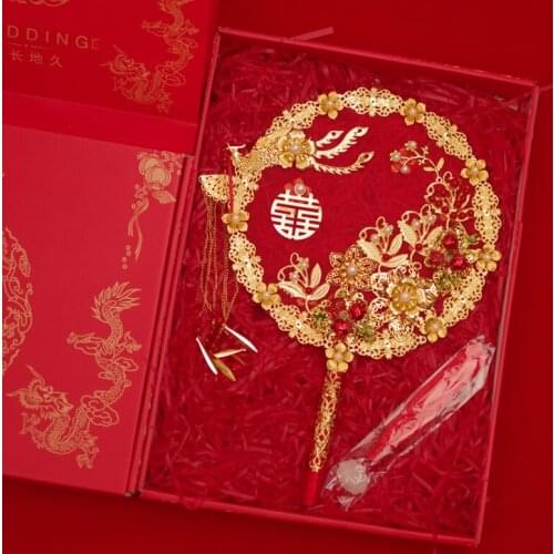 Antique fan brides wedding celebration Chinese style wedding wedding Xi fan holding flower material bag bride hand fan