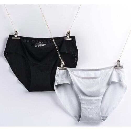 New Ice Silk Ladies Panties Sexy Pattern Hollow Hips Cotton Crotch Low Waist Plus Size Briefs Comfort Briefs Skin-friendly Brief